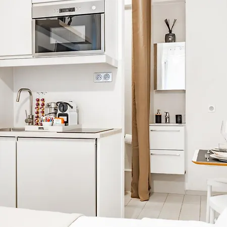 Charming & Cozy Near The Eiffel Tower *